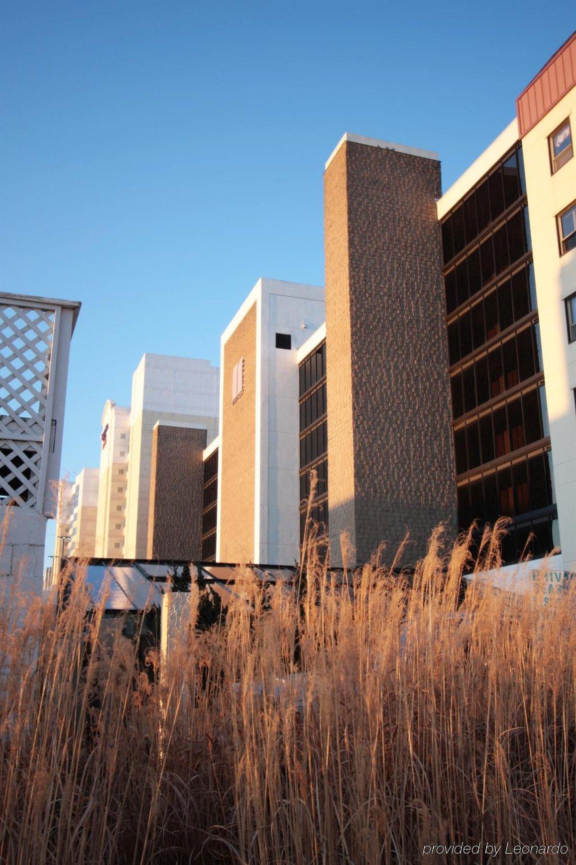 The Barclay Towers Hotel And Resort فيرجينيا بيتش المظهر الخارجي الصورة